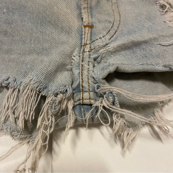 Vintage Levi's 501 distressed raw hem high rise Button Fly Light wash Size 29 - Picture 6 of 7